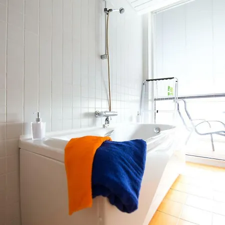 Center Aida بارنو